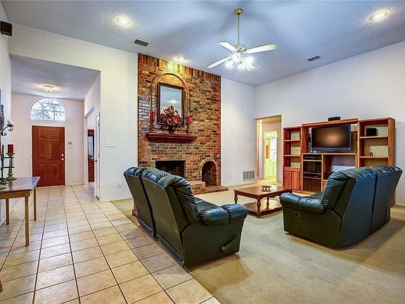 2nd image of 2208 Homestead Dr