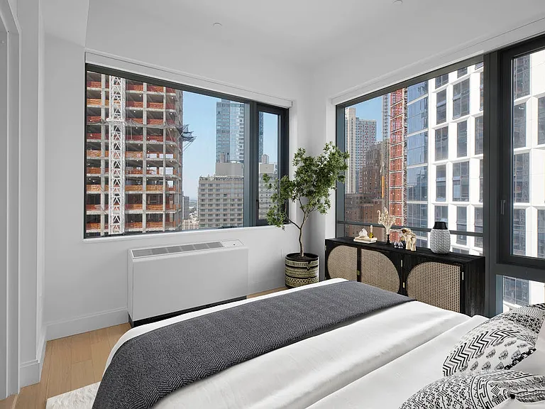 10 City Point #27Q — Photo 6