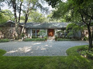 1576 Tara Ln, Lake Forest, IL 60045