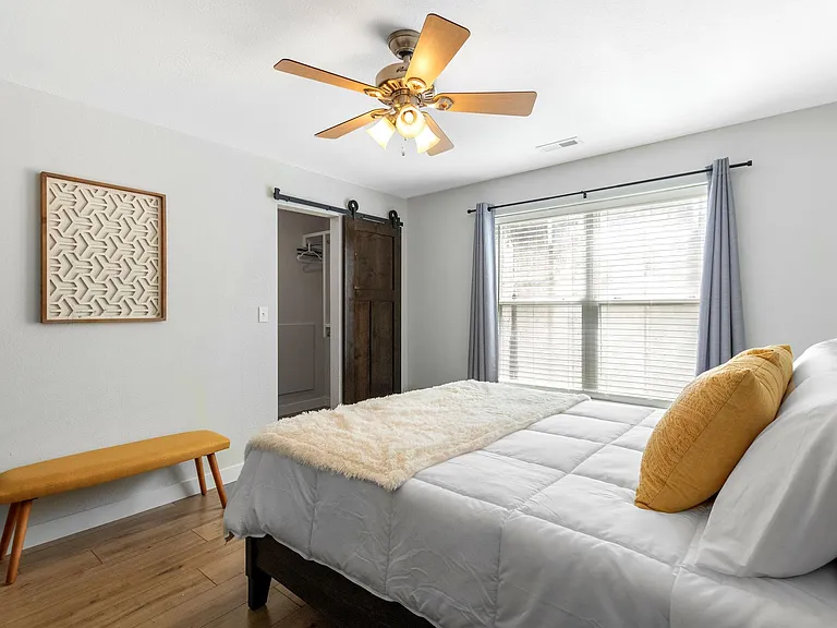 1091 Redbud Rd — Photo 13