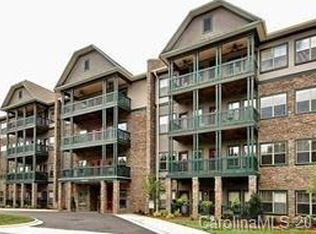 9 Kenilworth Knl #220, Asheville, NC 28805