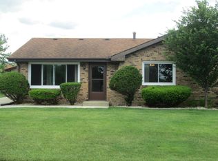 729 James Wittchen Dr, Schererville, IN 46375