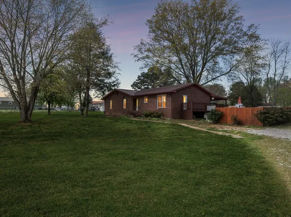 61 Lee Ln, Huntland, TN 37345