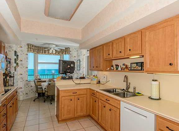 4th image of 8650 S Ocean Dr APT 404