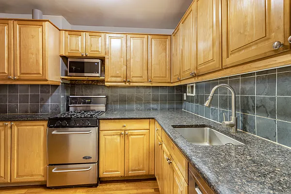 Sold by Corcoran | media 3