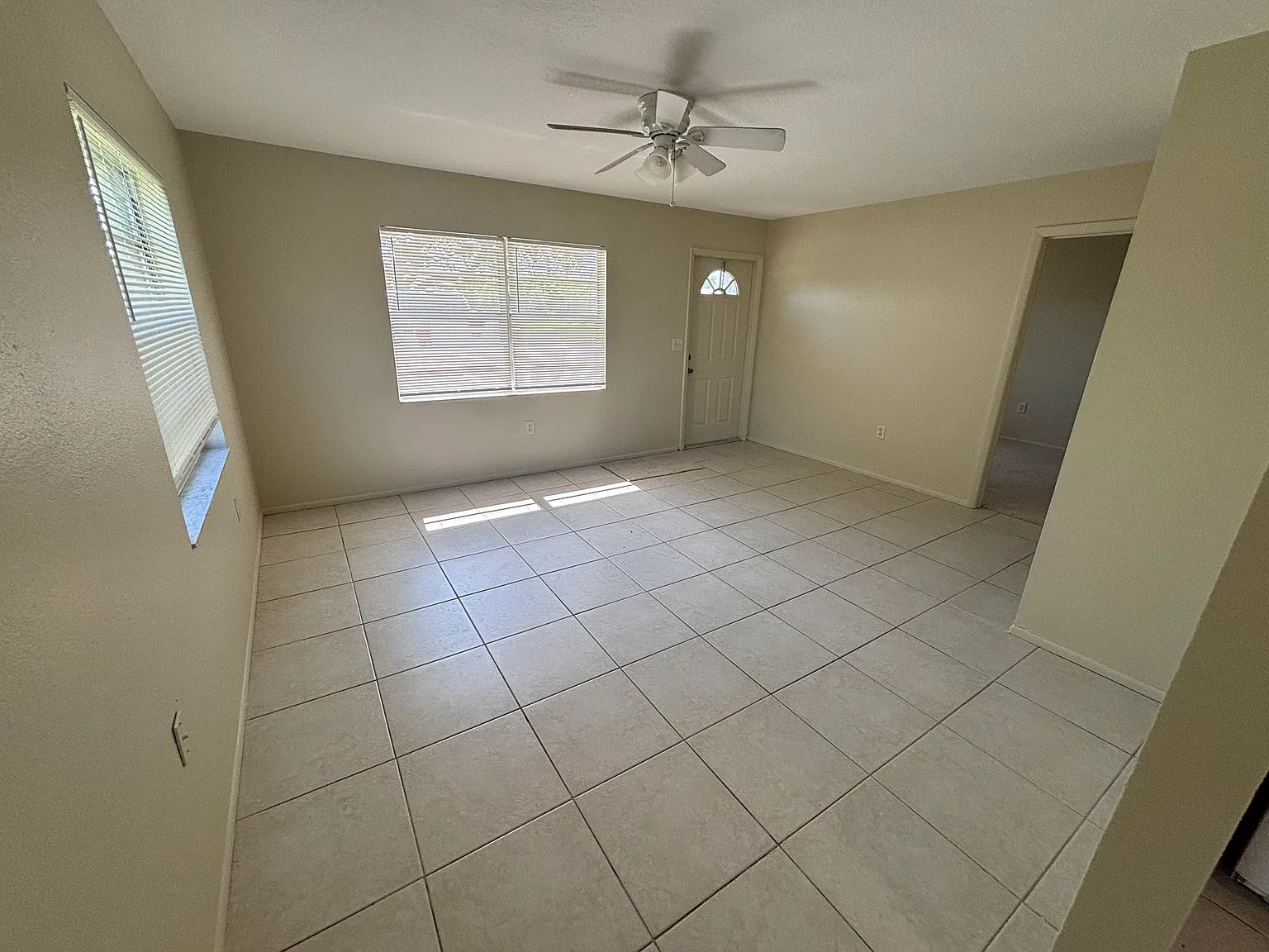 2 bed, 760 sqft, $1,425 — Photo 4