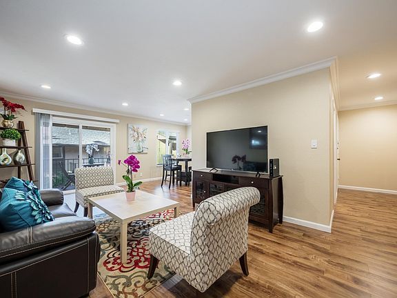 5th image of 1478 English Dr #20