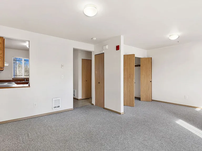 1025 Potter St — Photo 18