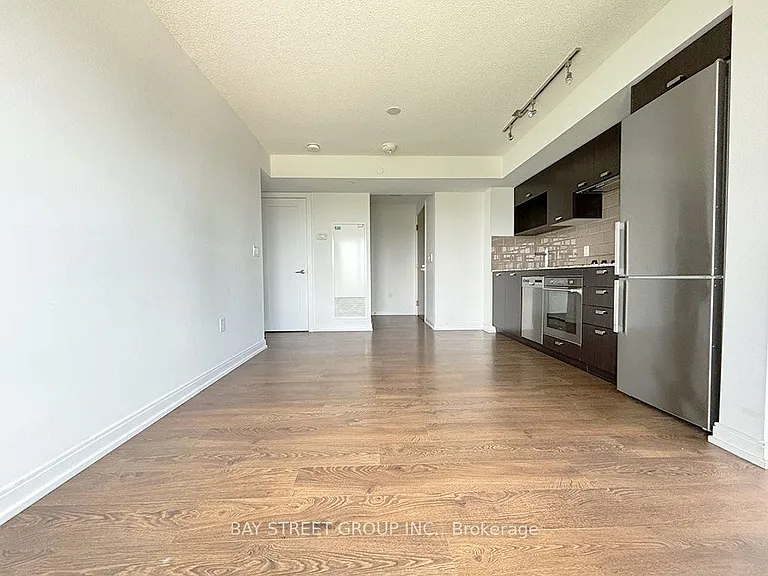 275 Village Green Sq #1222 — Photo 6