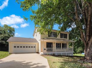 17 Mill Stone Dr, Asheville, NC 28803