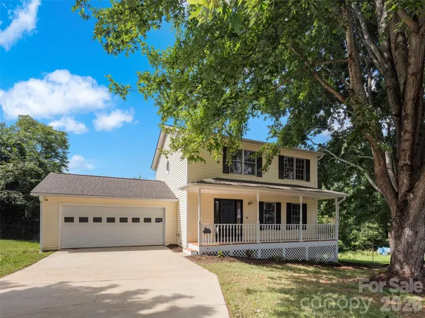 17 Mill Stone Dr, Asheville, NC 28803