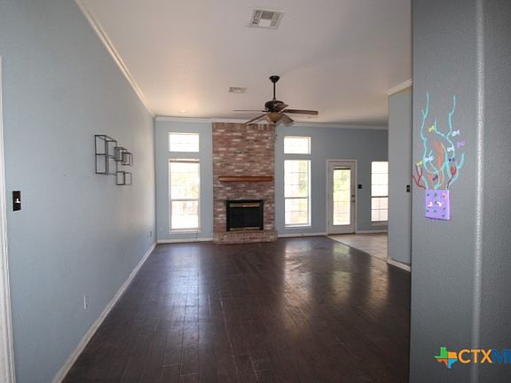 4th image of 709 Mueller St
