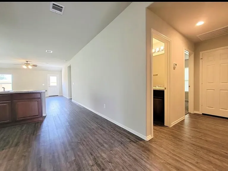 4310 Whisky River Dr — Photo 5