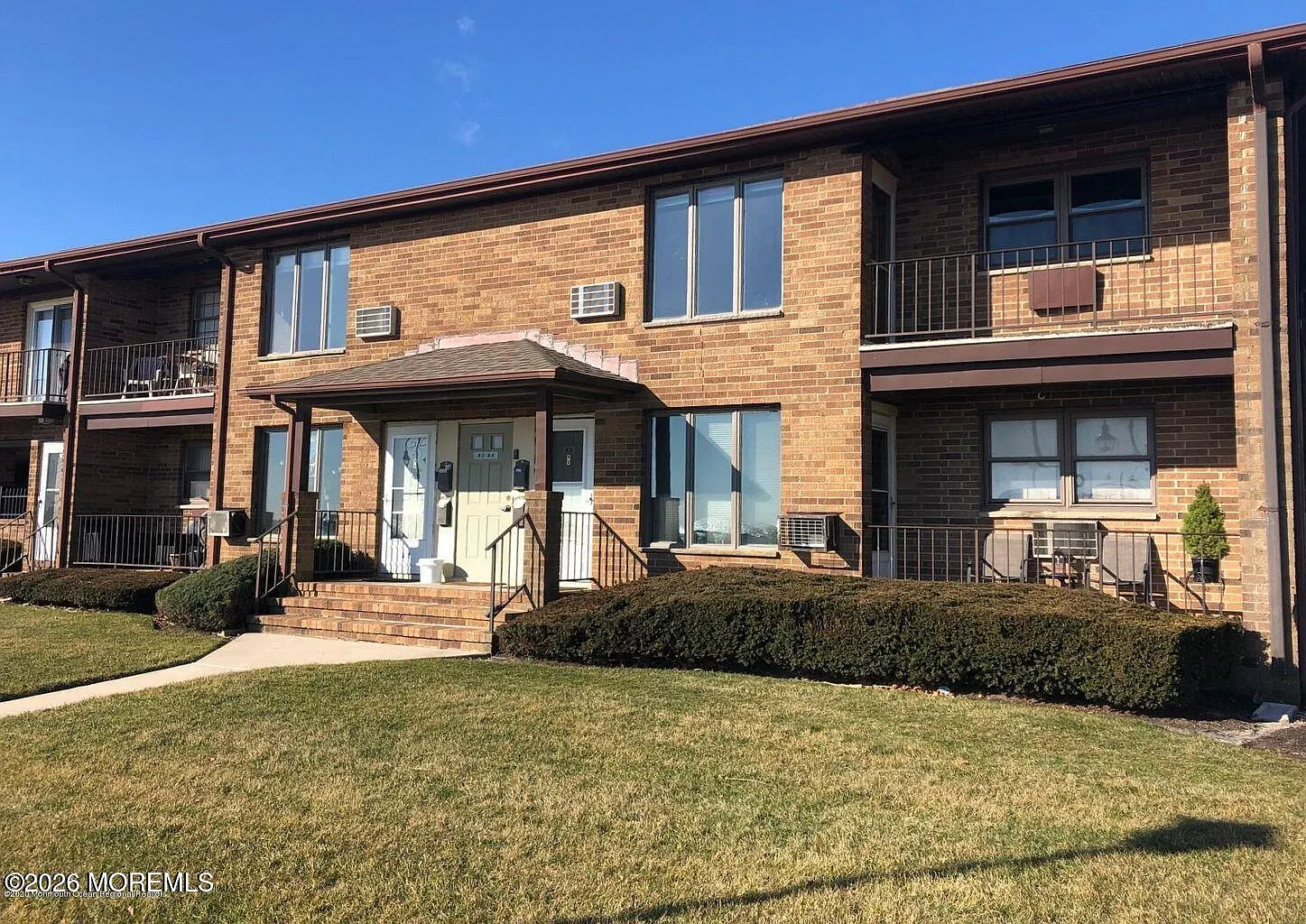 1 bed, 832 sqft, $2,300 — Photo 1