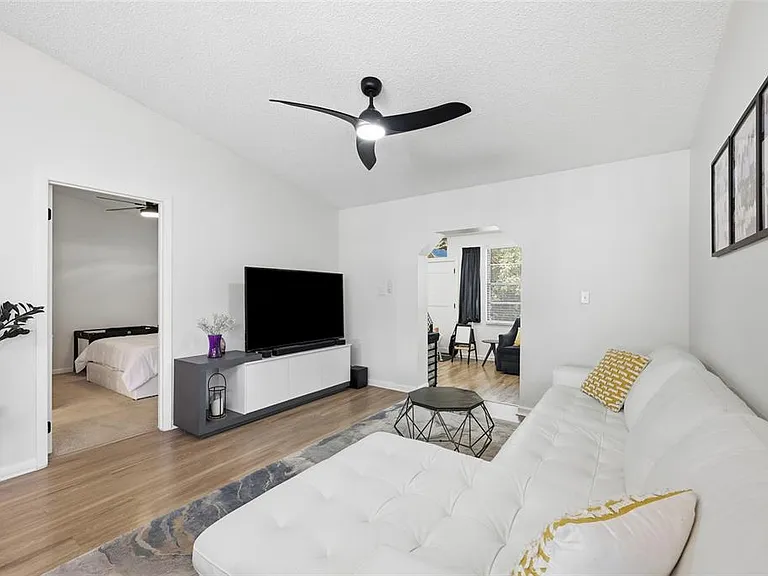 250 Homewood Ave #11A — Photo 9