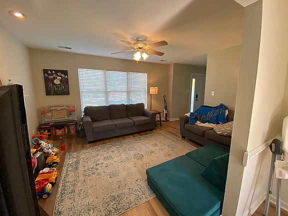 3rd image of 1506 Marblehead Ct