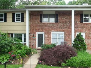 1247 Peggy Dr, Hummelstown, PA 17036