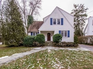 62 Pinebrook Dr, Larchmont, NY 10538