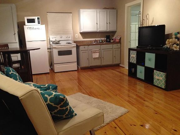 2nd image of 4108 N Derbigny St #A