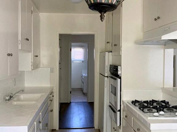 4th image of 1822 Corinth Ave APT 7