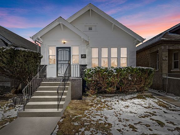 2nd image of 10539 S Eggleston Ave