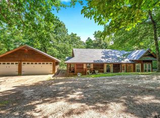 237 Saddleback Ln, Holly Lake Ranch, TX 75765