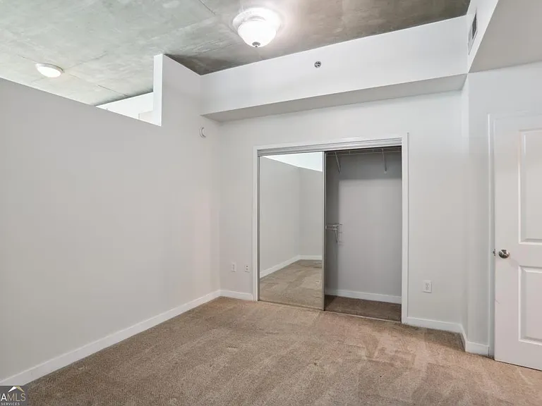 3324 Peachtree Rd NE #915 — Photo 16