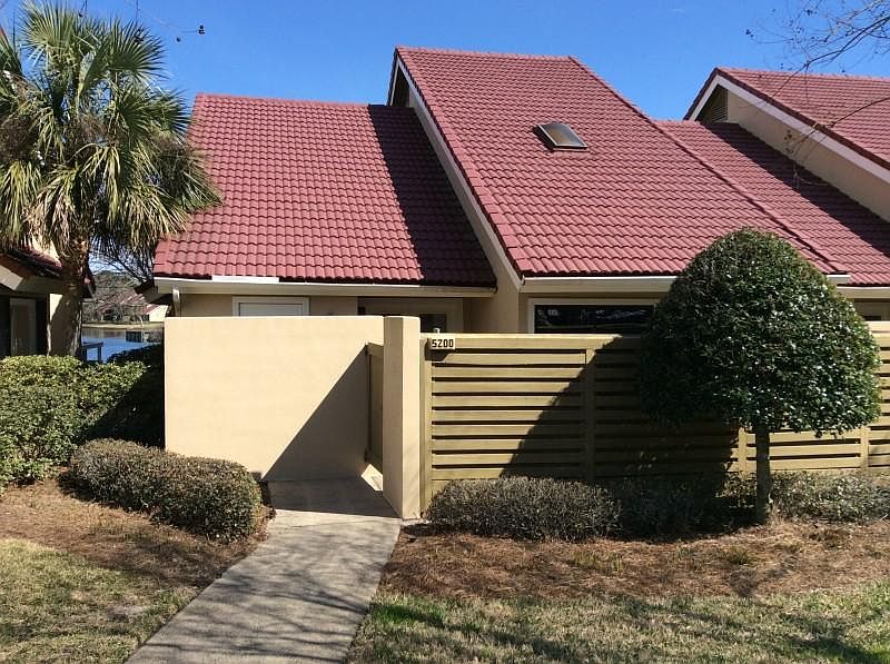 1st image of 5200 Beachwalk Dr