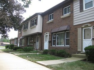444 Congress Ct, Wood Dale, IL 60191
