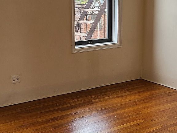 2nd image of 3164 45th St #3