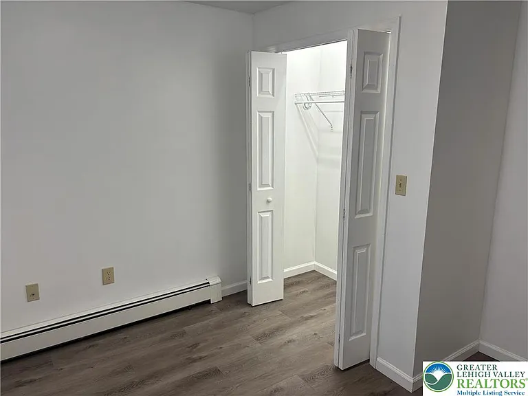 4414 Main St — Photo 24