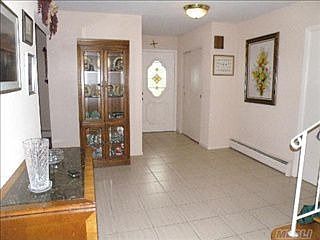 2nd image of 139 Whitewood Dr