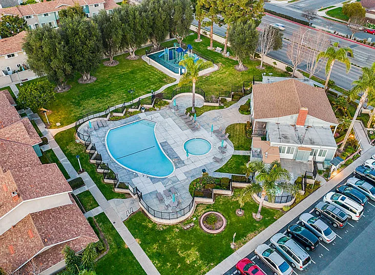 9856 Continental Dr — Photo 18
