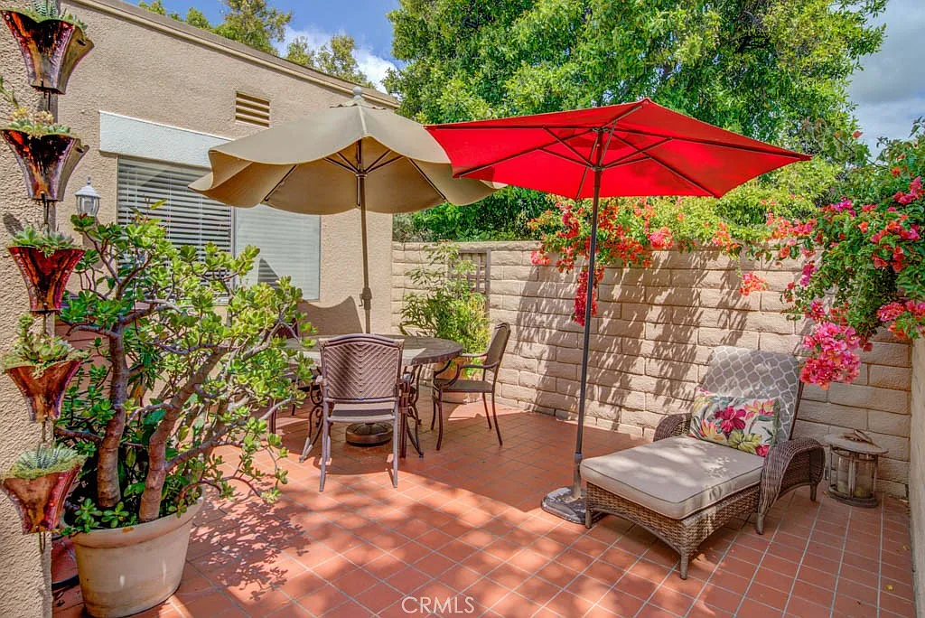 2 bed, 1075 sqft, $2,800 — Photo 3