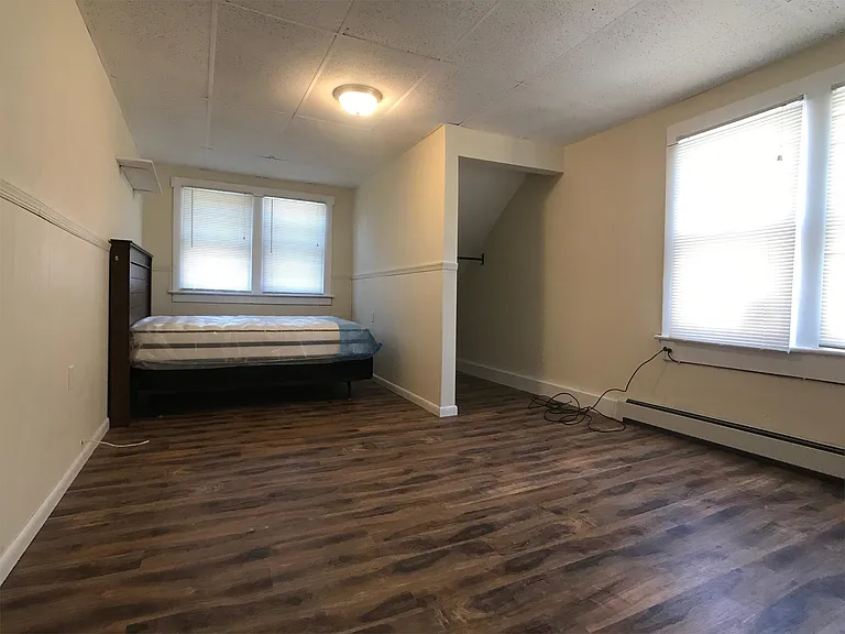 288 Hoosick St — Photo 5