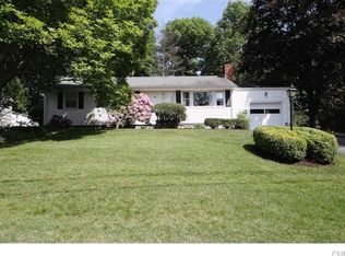 14 Beechwood Rd, Norwalk, CT 06854