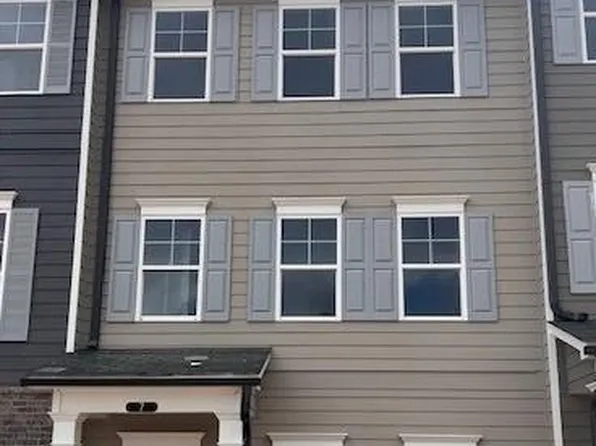 7 Mercury Ln #34, Newnan, GA 30265