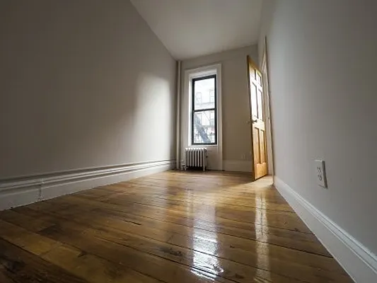 Rented by Standard Realty | media 24