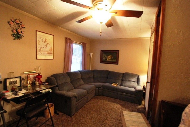 1st image of 921 River St