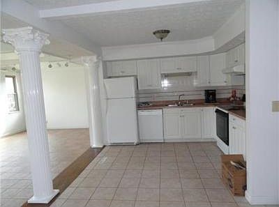 4th image of 5343 Melwood Dr