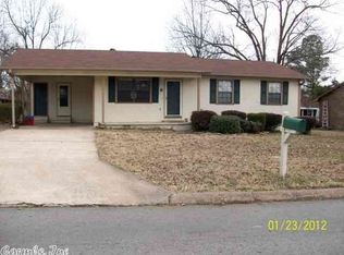 8 Robbye Ln, Searcy, AR 72143