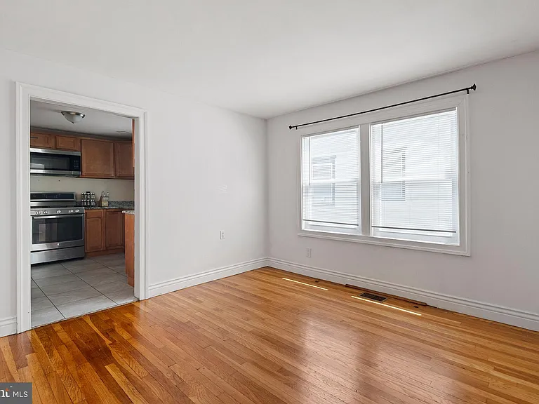 27 W Reamer Ave — Photo 3