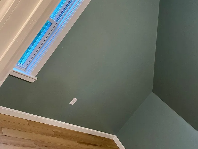 ROOM 1