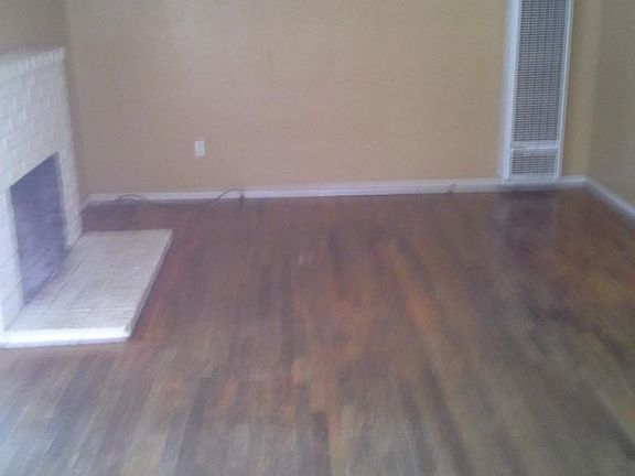 4th image of 2631 S Court St