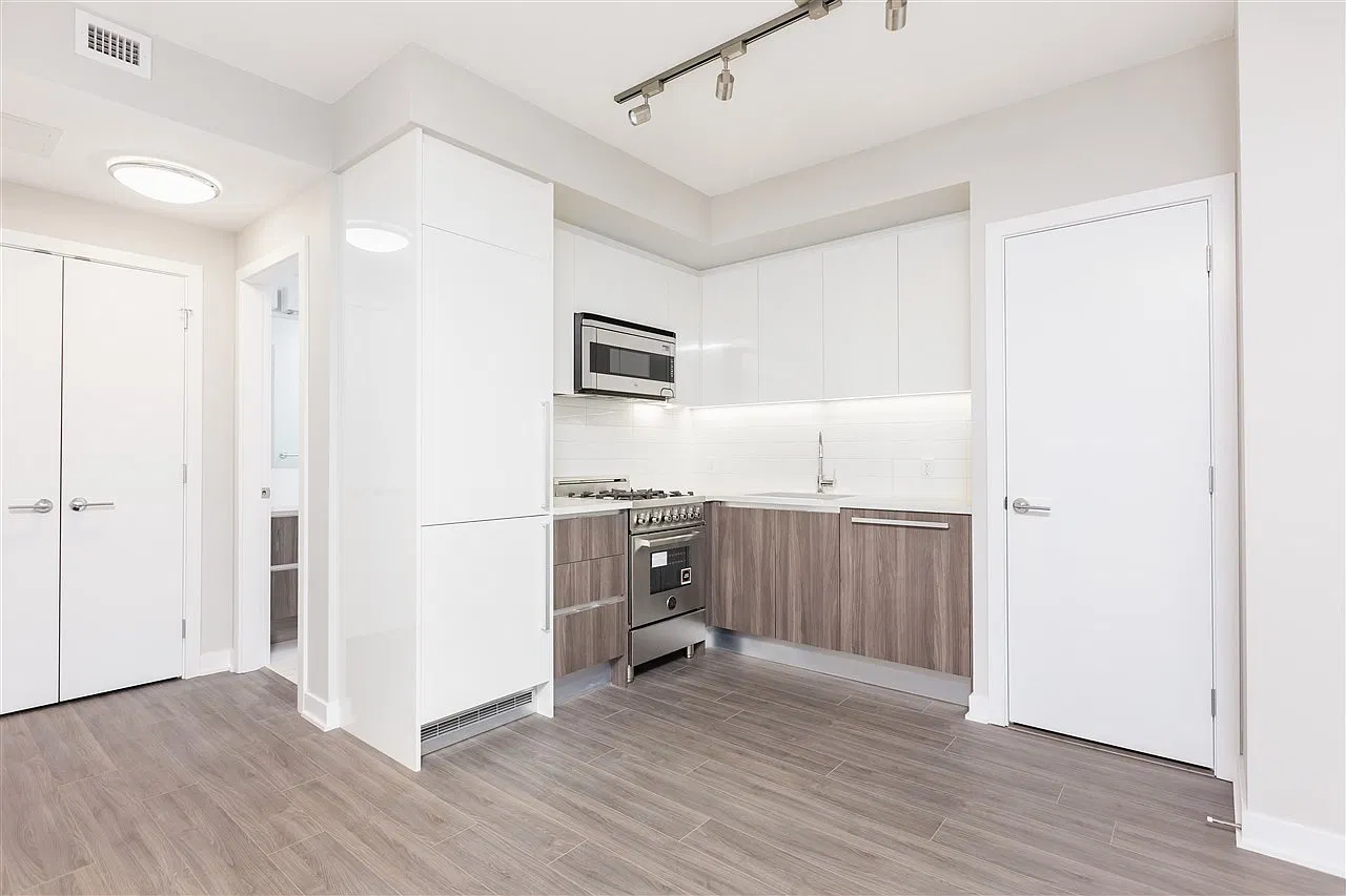 1 bed, 551 sqft, $2,050 — Photo 1