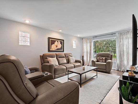 5th image of 6765 W Talcott Ave