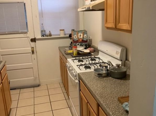 1149-51 W Addison St #1151-1