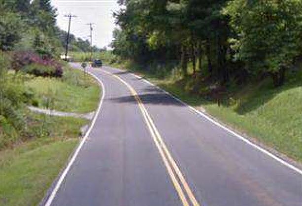 2nd image of 872 W Point Rd