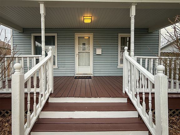 3rd image of 209 12th St