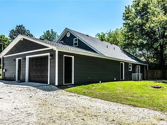 3rd image of 11247 N Highway 170